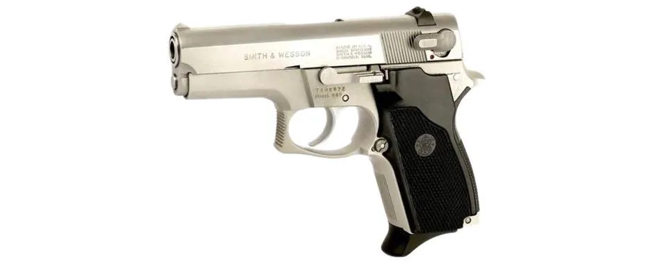 Smith & Wesson 669