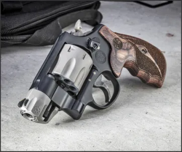 Smith & Wesson Model 327 Fit-N-Finish