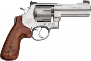 Smith & Wesson M625